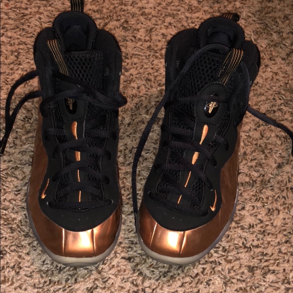 Youth Nike Foams